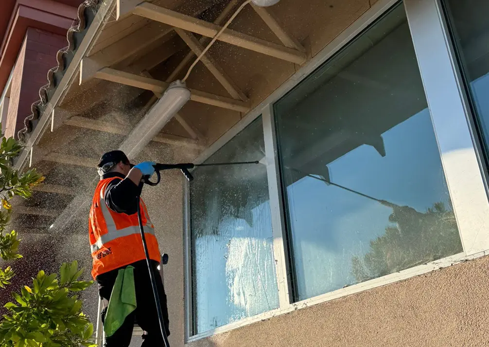 Commercial Window Cleaning in Tracy